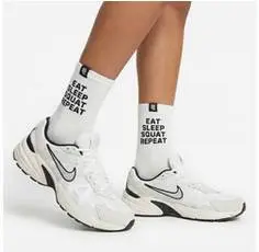 		Eat sleep squat repeat Socks
