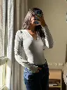 V- neck top	Light grey 